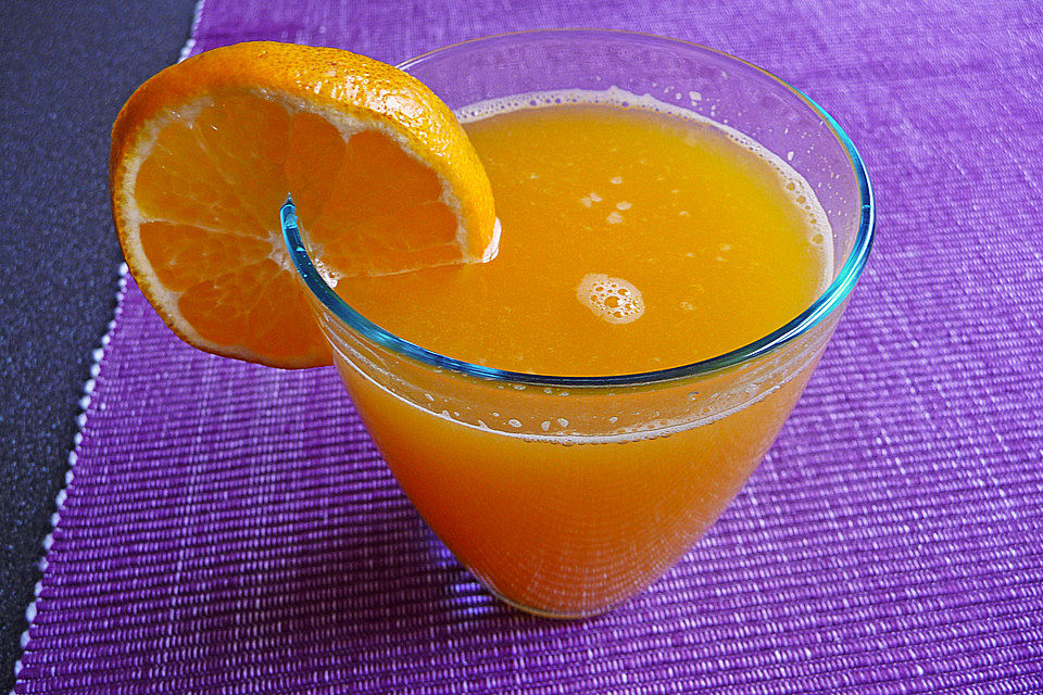 Orangen-Mandarinen-Zitronensaft Orangen-Mandarinen-Zitronensaft