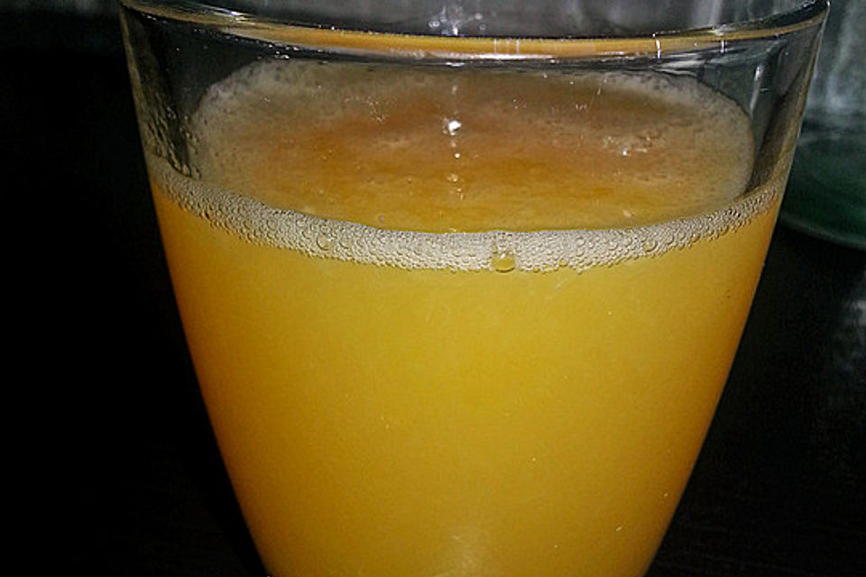 Orangen-Mandarinen-Zitronensaft Orangen-Mandarinen-Zitronensaft