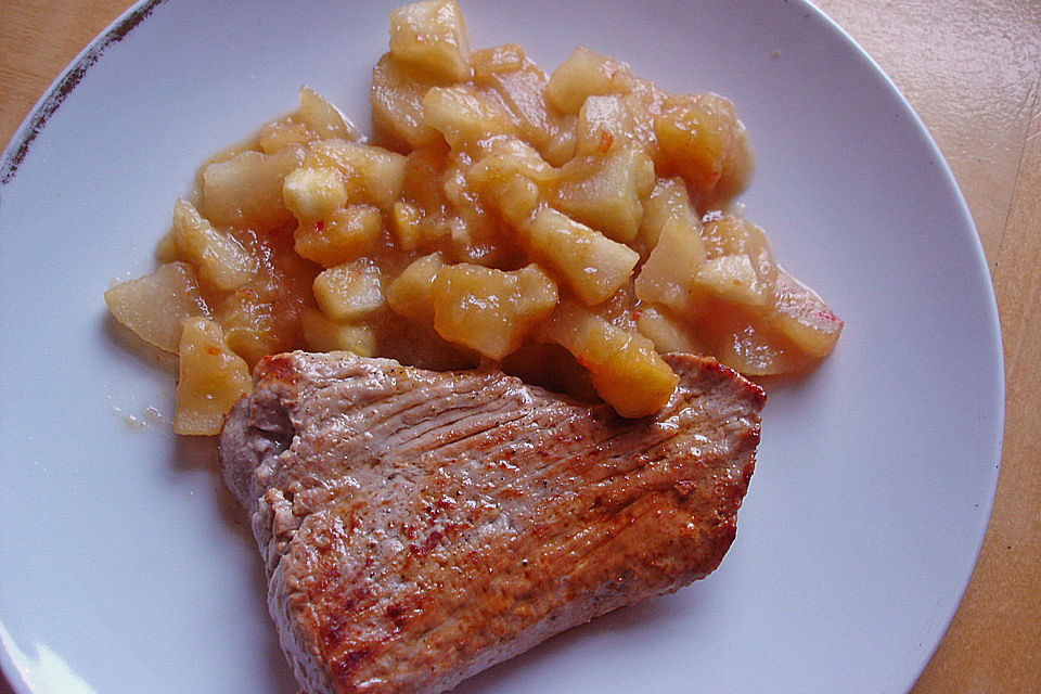 Schweinefilet mit Apfel und Birne, asiatisch