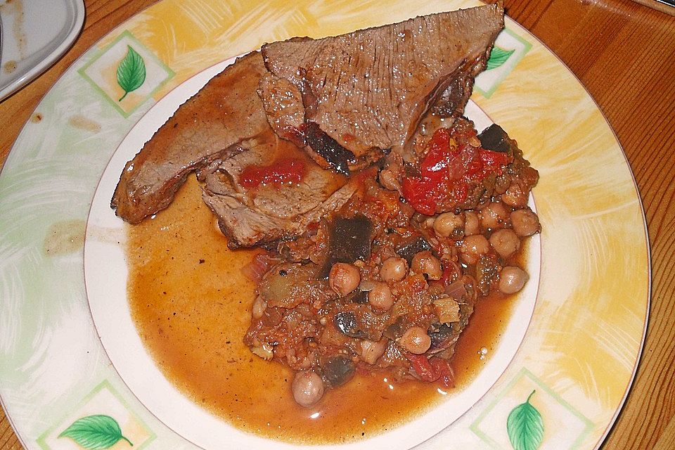 Tajine vom Lamm mit Auberginen