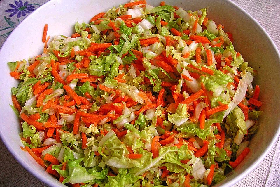 Chinakohl-Karotten Salat