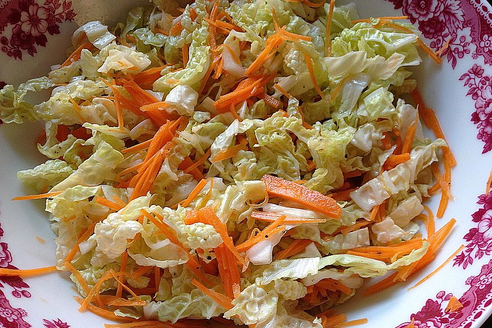 Chinakohl-Karotten Salat