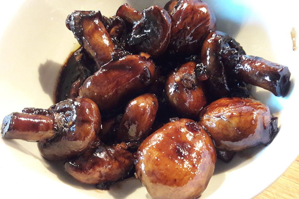 Champignons in Balsamico