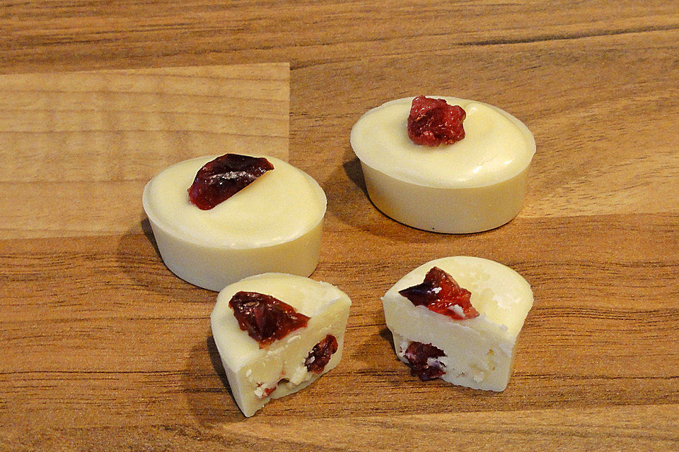 Zitronen-Cranberry-Trüffel-Pralinen