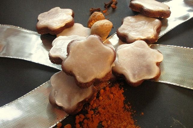 Kleine Gewürzkuchen (Gewürzplätzchen) von trekneb| Chefkoch Kleine Gewürzkuchen (Gewürzplätzchen) von trekneb| Chefkoch