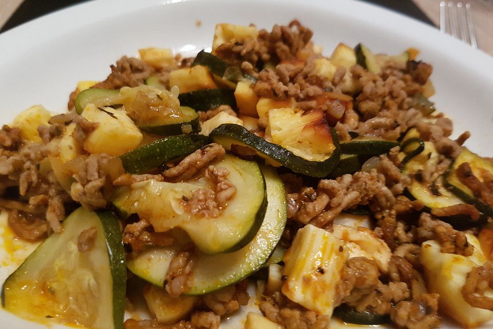 Griechischer Zucchini-Auflauf mit Feta