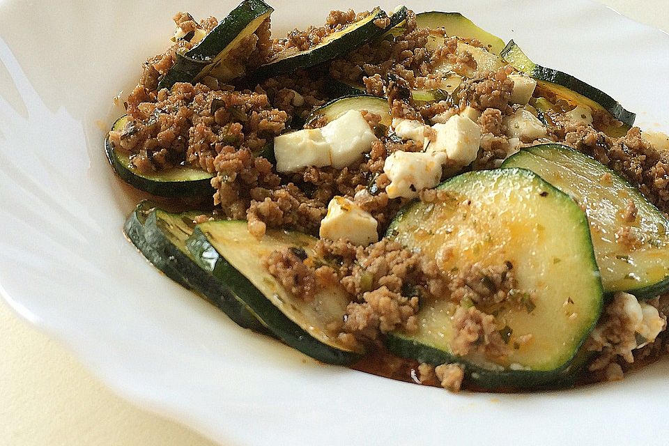 Griechischer Zucchini-Auflauf mit Feta