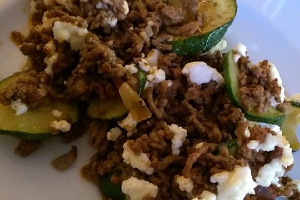 Griechischer Zucchini-Auflauf mit Feta