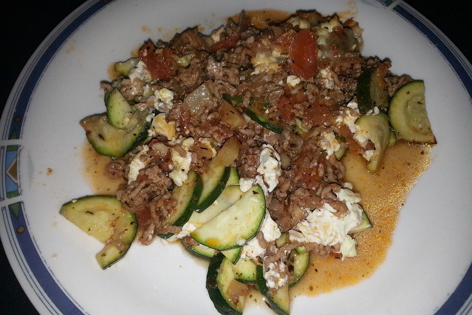 Griechischer Zucchini-Auflauf mit Feta