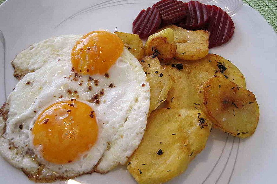 Bratkartoffeln - innen weich, außen sehr knusprig