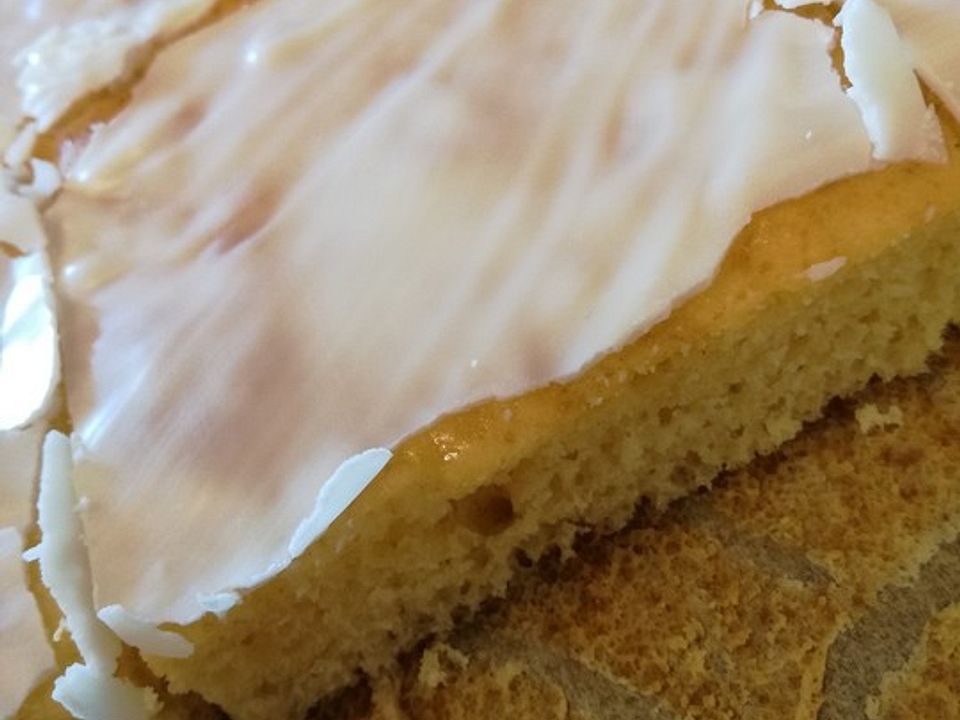 Zitronenkuchen mit Fruchtbuttermilch von AnjaW1985| Chefkoch