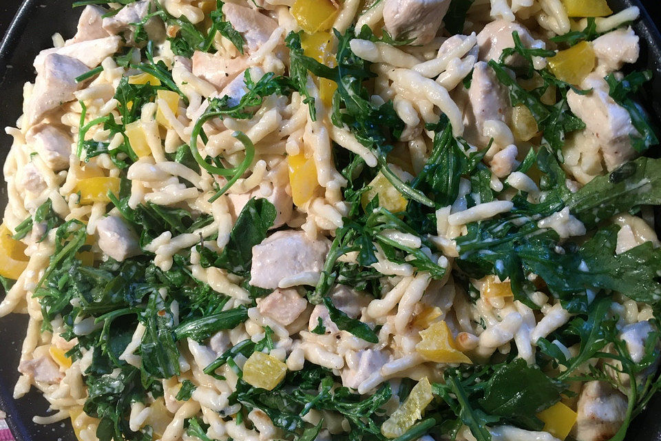 Hähnchenpfanne mit Limette und Rucola