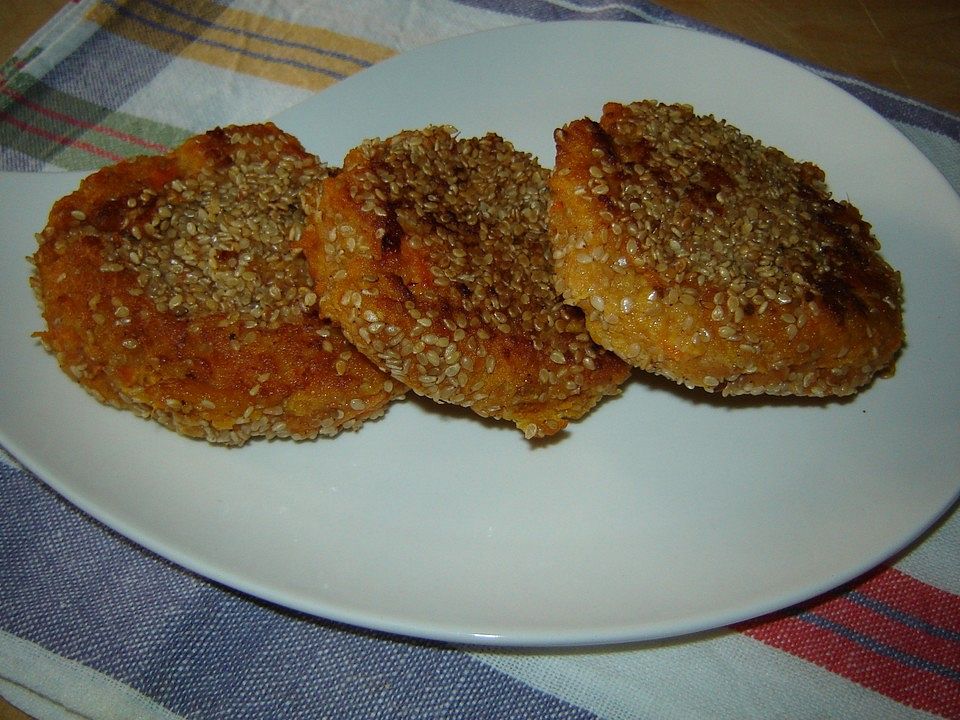 Süßkartoffel-Käse Bratlinge im Sesammantel von Schoggigipfel| Chefkoch