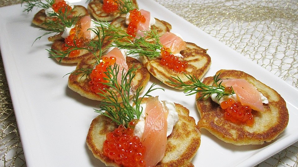 Blinis mit Räucherlachs von _Christina_| Chefkoch Blinis mit Räucherlachs von _Christina_| Chefkoch
