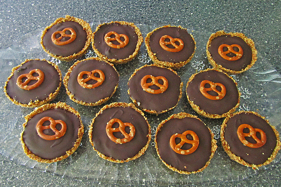 Brezel-Törtchen Brezel-Törtchen