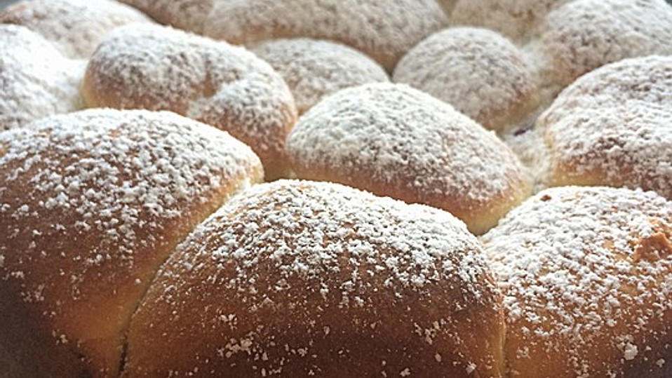 Kärntner Buchteln mit Pflaumenmus von Sugar04