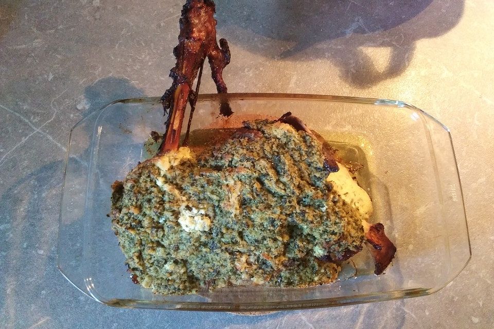 Lammkeule mit Kräuterkruste Lammkeule mit Kräuterkruste