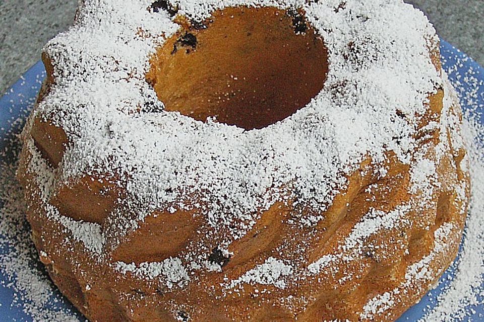 Gugelhupf mit Eierlikör oder Baileys