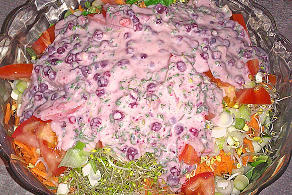 Sprossen-Nusssalat à la Kathy