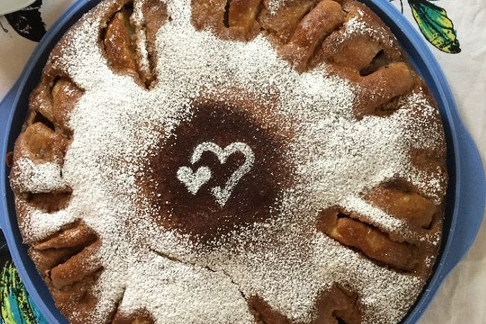 Apfelkuchen mit karamellisierten Walnüssen