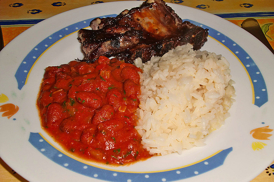 Bohnen in Tomatensauce auf portugiesische Art