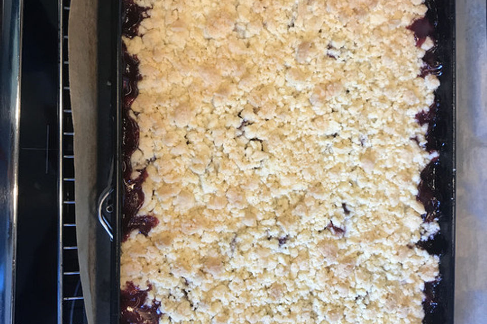 Kirschstreusel