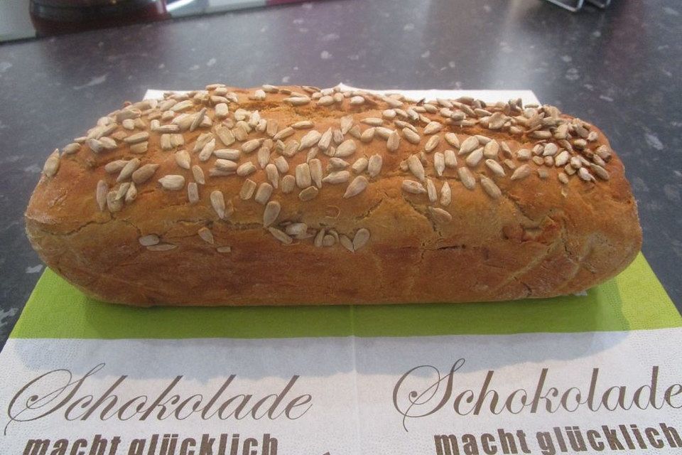 Bauernbrot mit Körnern