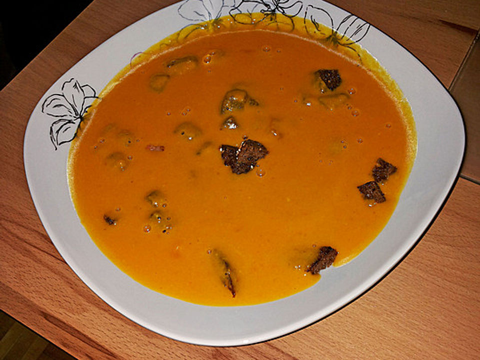 Kürbiscremesuppe mit Kokosmilch und Curry von IsaKreativ| Chefkoch