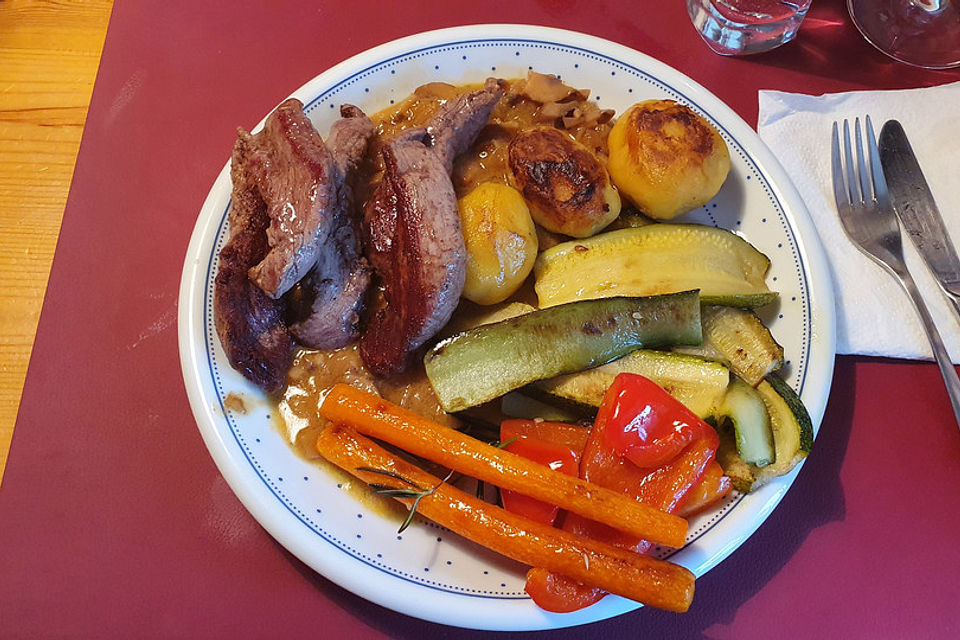 Lammfilet in Orangen-Ingwer-Sahnesauce