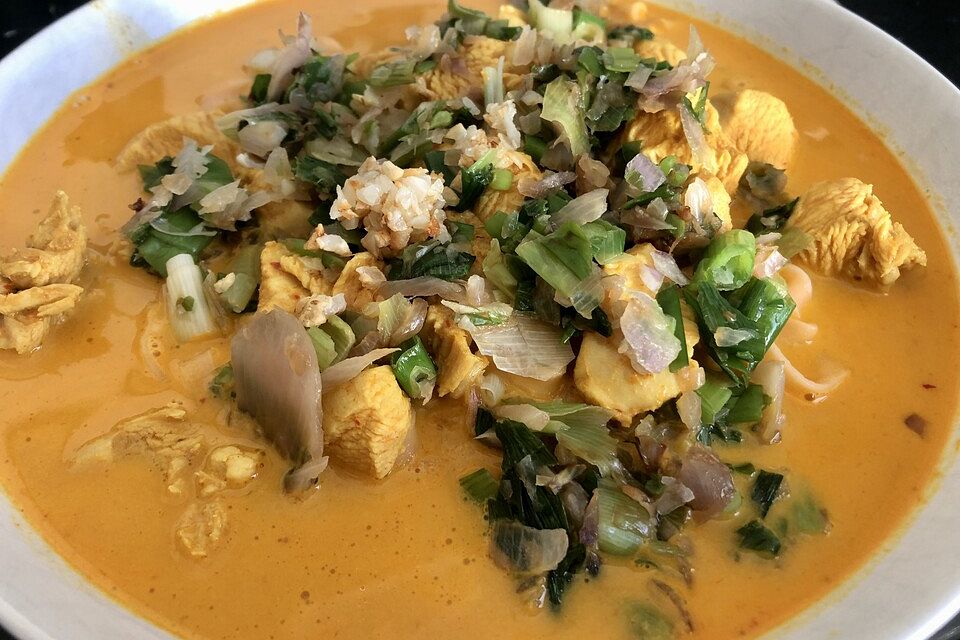 Thailändische Currysuppe