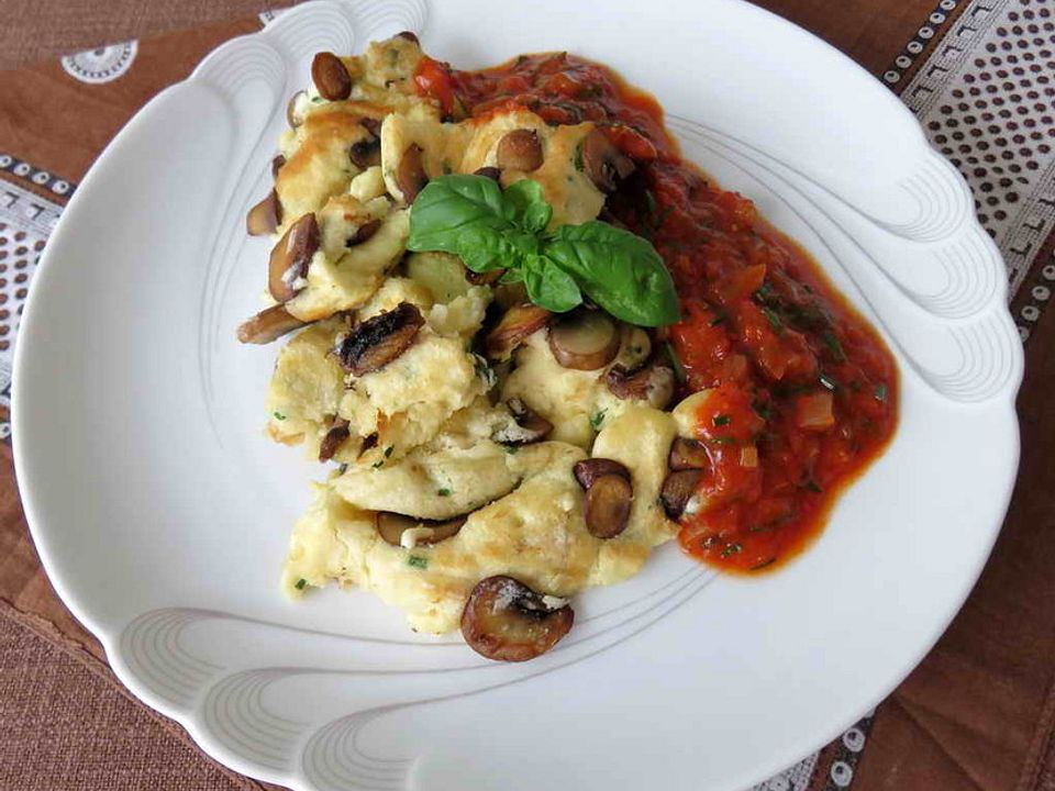 Pilz-Zwiebel-Pfannkuchen vom Blech von Kochschäfchen| Chefkoch