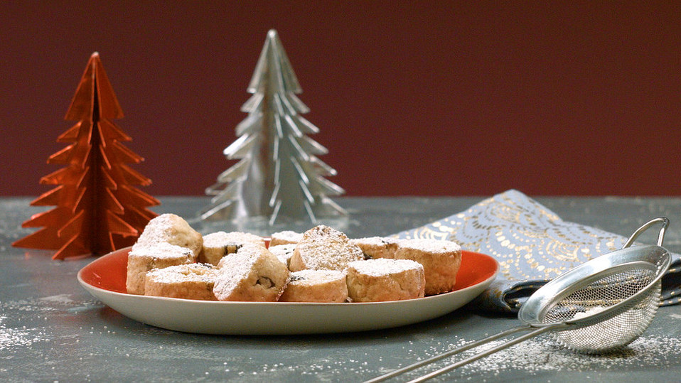 Schneemann-Plätzchen: Einfache Winterkekse mit Marshmallows