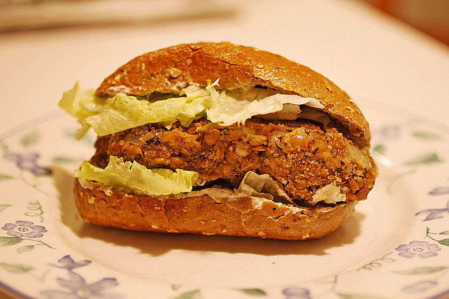 Linsenburger mit scharfer Sauce von bo_r_is| Chefkoch