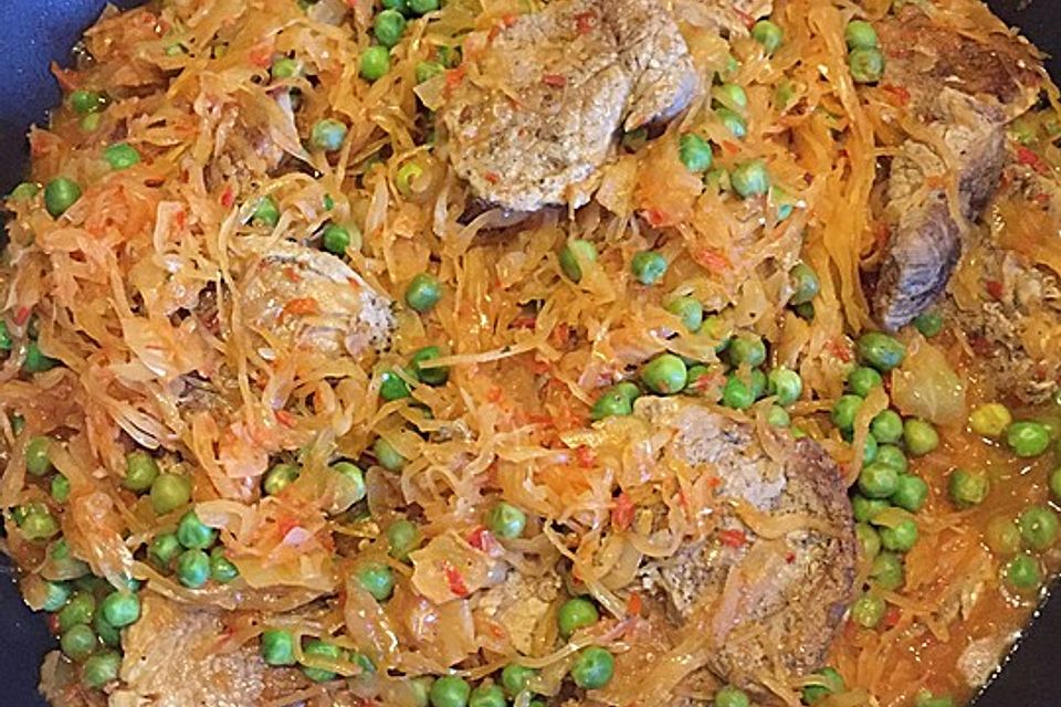 Sauerkrautpfanne mit Schweinefilet