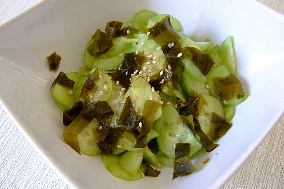 Asiatischer Gurkensalat