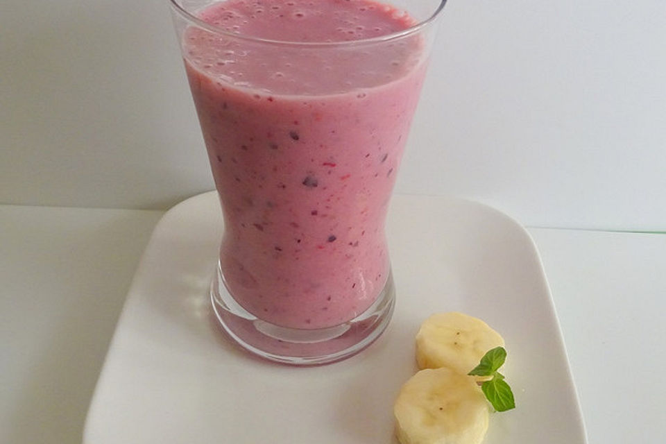 Bananen-Beeren-Smoothie