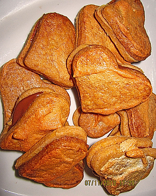 Keksherzchen mit Nuss-Nougatcreme