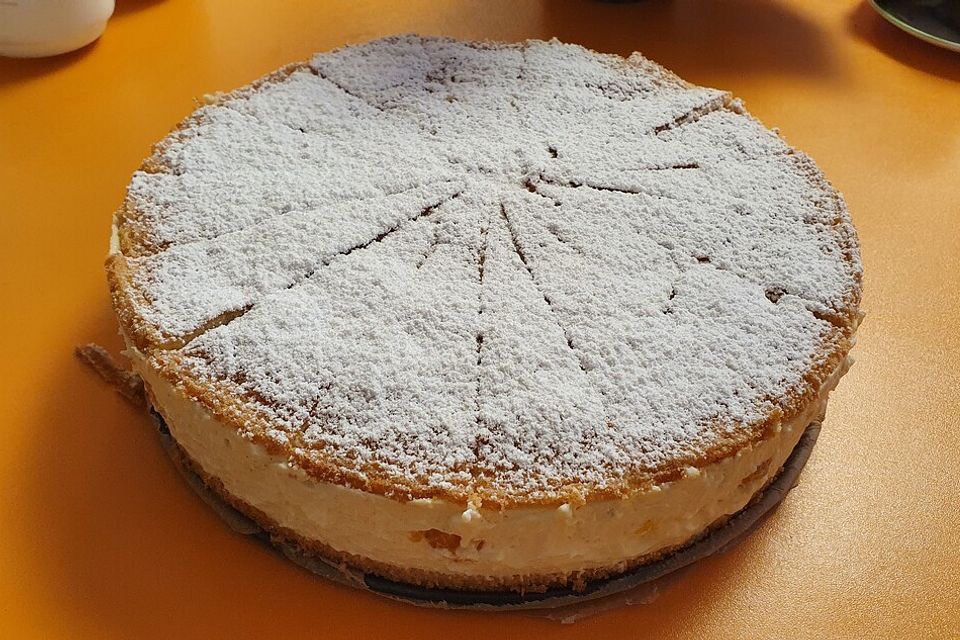 Käsesahnetorte mit Mandarinen