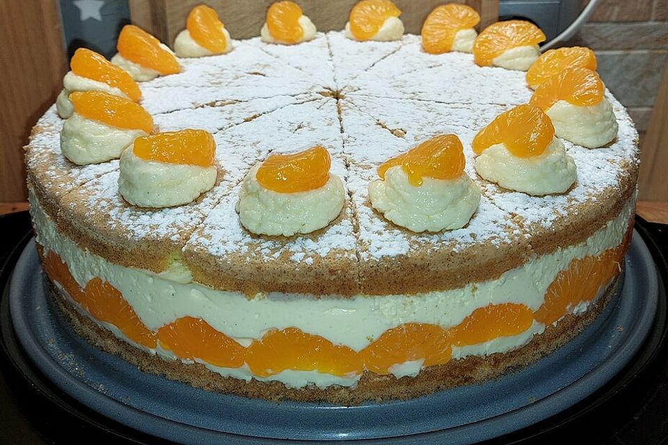 Käsesahnetorte mit Mandarinen