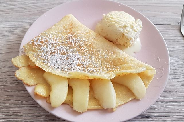 Crêpes mit karamellisierten Äpfeln von Nella| Chefkoch