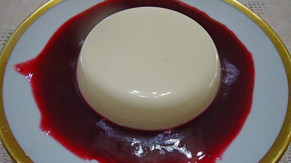 Panna cotta mit Mandelsahne / Mandelsulz / Blanc Manger von hefide