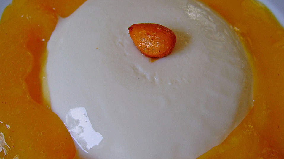Panna cotta mit Mandelsahne / Mandelsulz / Blanc Manger von hefide