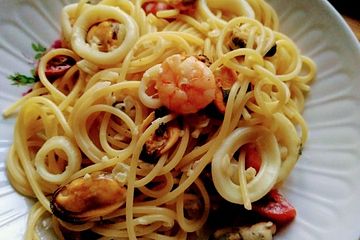 Pasta Mit Meeresfruchten In Safran Chili Sauce Von Koelkast Chefkoch