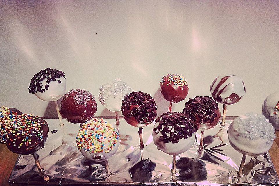 Cake Pops aus dem Cake Pop Maker