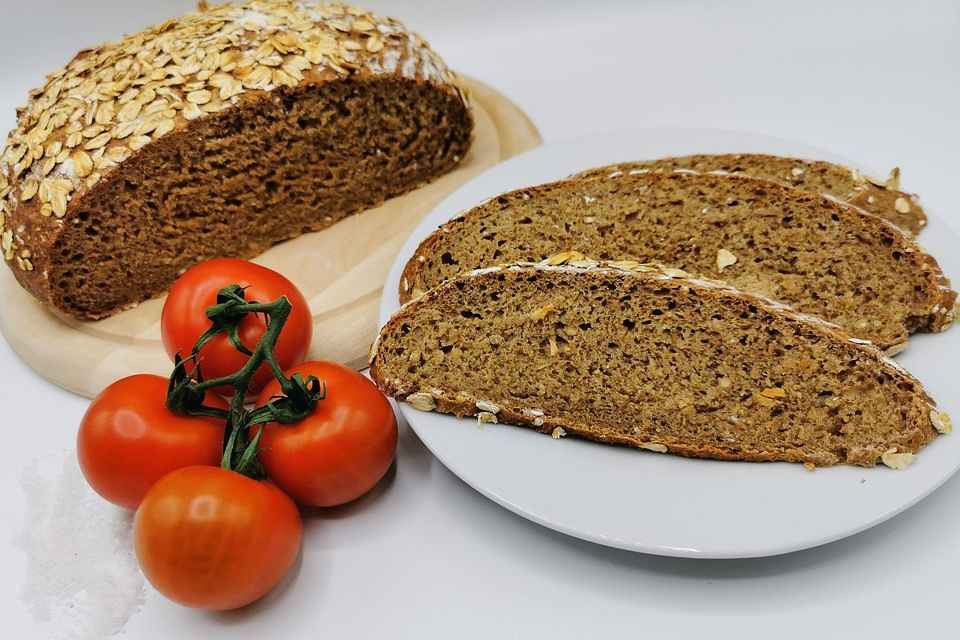 Dinkel-Vollkornbrot mit Sauerteig