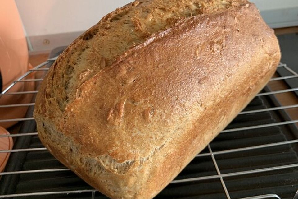 Dinkel-Vollkornbrot mit Sauerteig