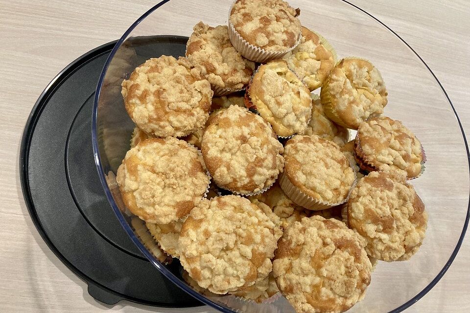 Apfelmuffins mit Streuselkruste