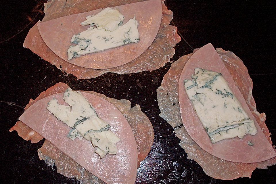 Gorgonzola - Rouladen mit Maissoße