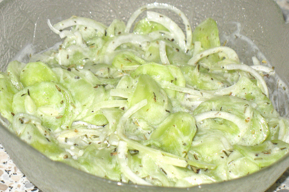 Stangengurkensalat light