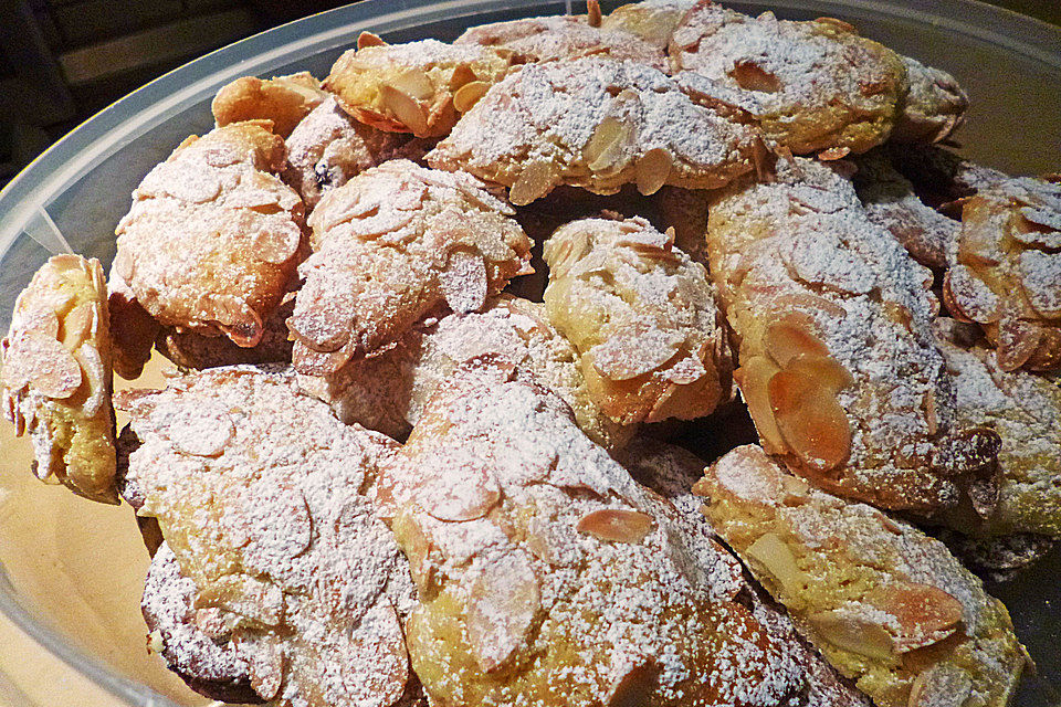 Vanillekipferl im Mandel-Mantel à la Gaga